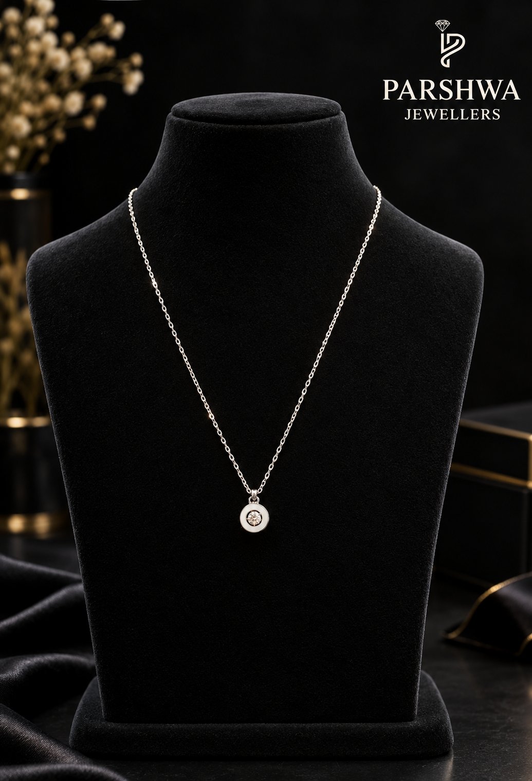 Women's chaina 