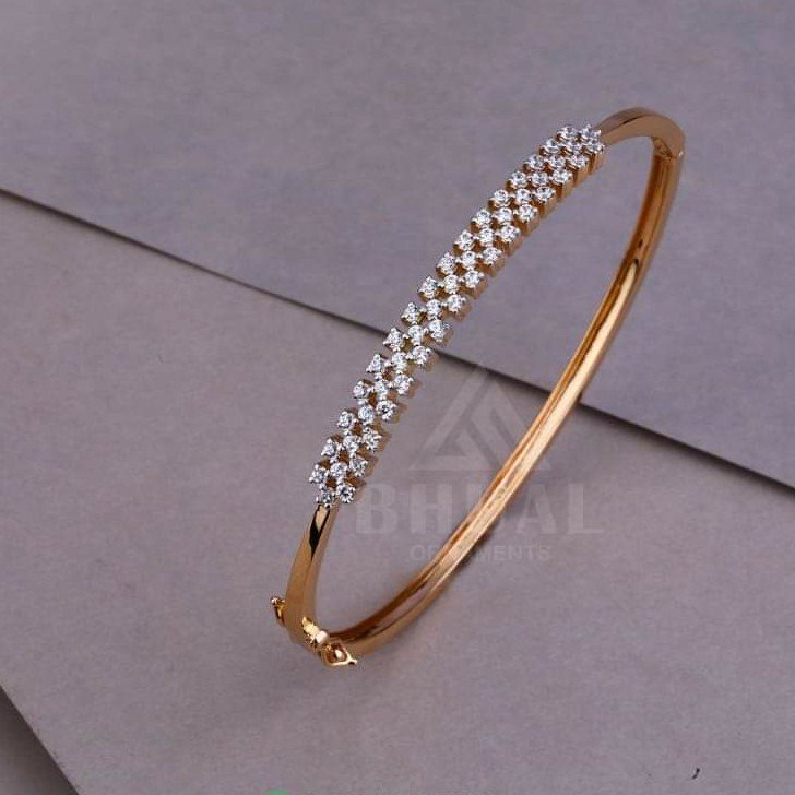 Gold Ladies Bracelet.