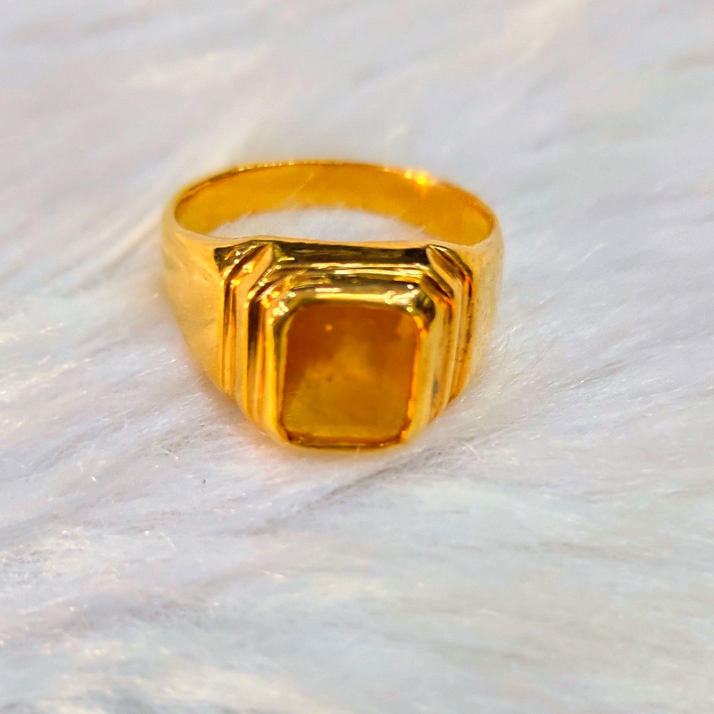 Guru Ring - Victoria Leivissa - Rings with precious stones - Mad Lords