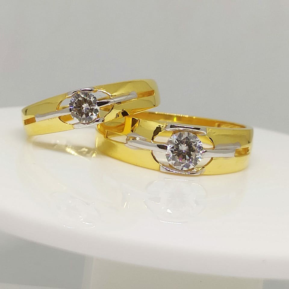 916 22 carat diamond couple rings