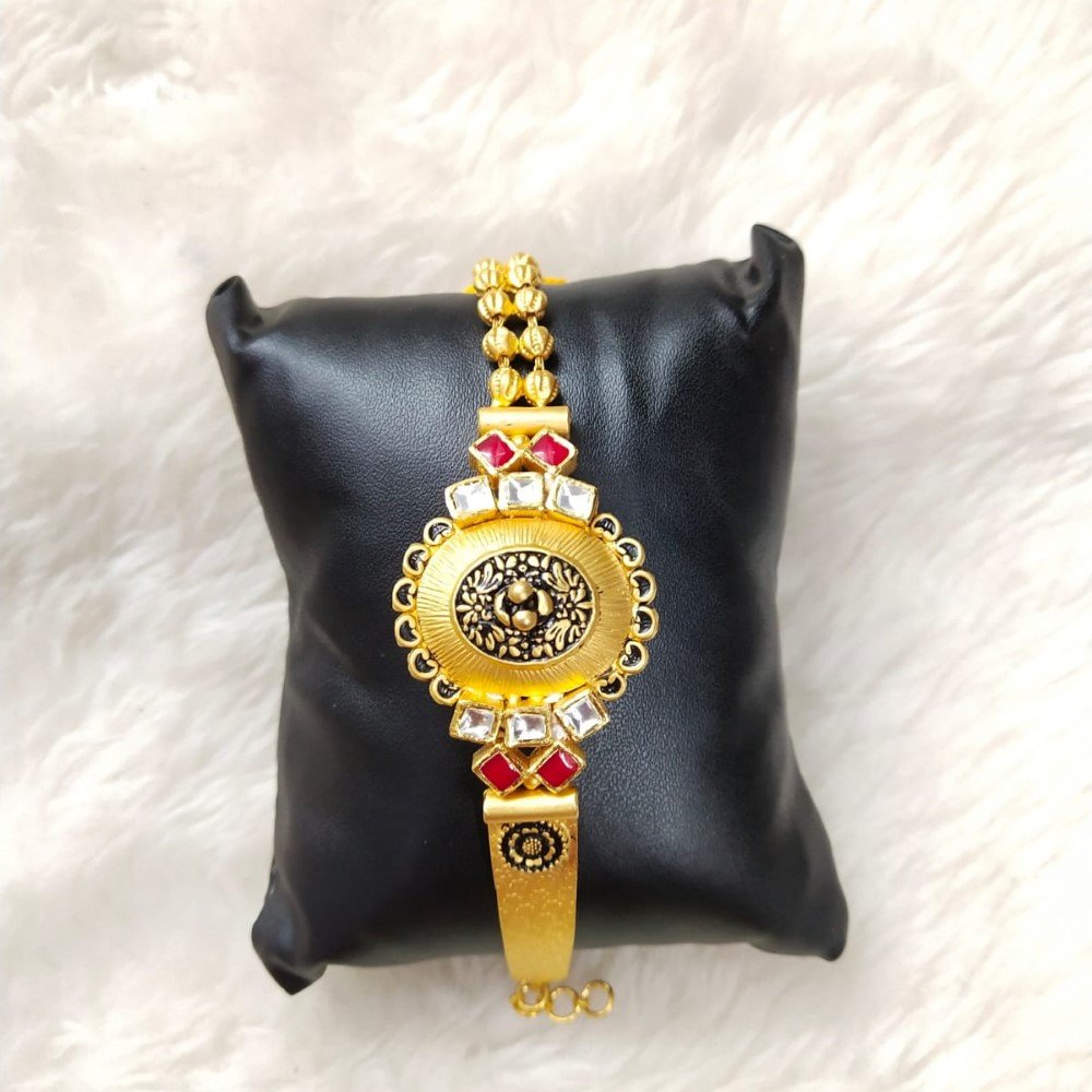 Gold Fancy Design Bracelet